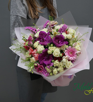 Bouquet with white roses and Vanda orchid photo 394x433